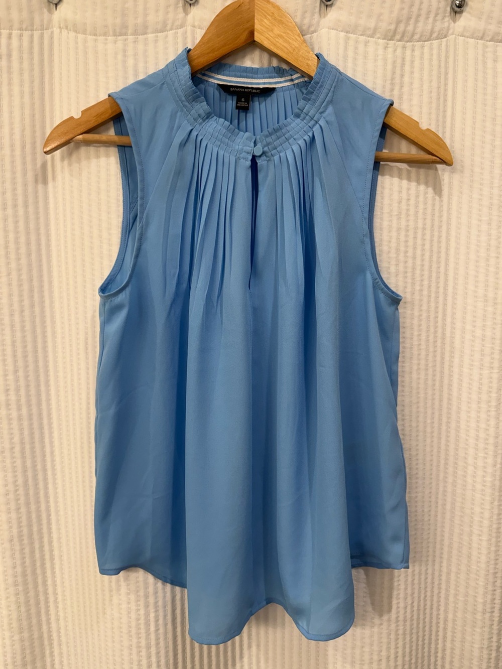 Banana Republic  Sleeveless Pleated Neck Shell Top - Light Blue